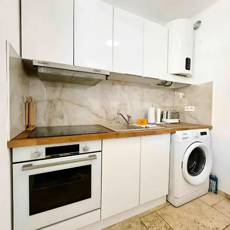 Les Naiades Жюан-ле-Пен